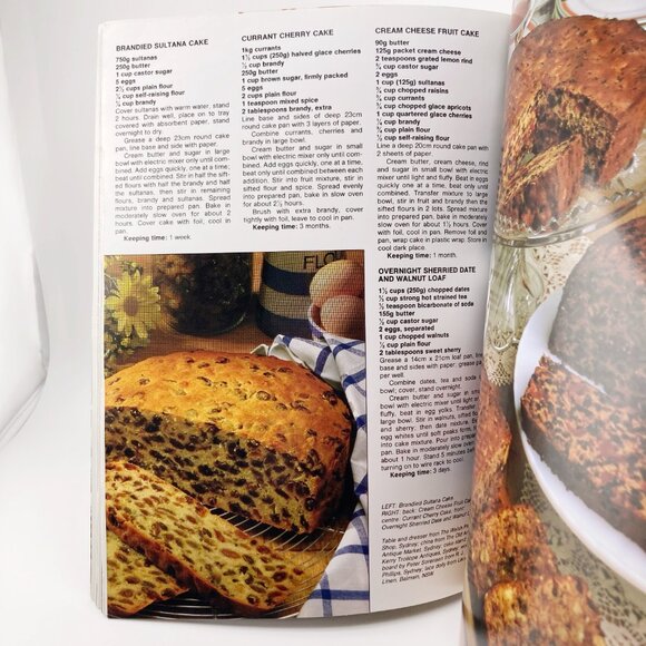 VINTAGE Cakes and Slices dessert recipe cookbook ~ Softcover Australian book - Picture 12 of 16